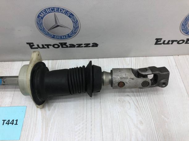 Рулевой кардан Mercedes W251 A2514600210