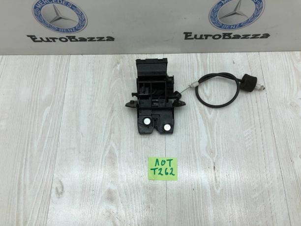 Замок крышки багажника Mercedes W219 A1717500185