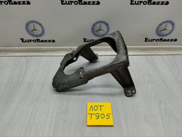 Кронштейн механизма ручника Mercedes W211 A2114270841