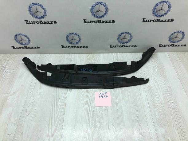 Уплотнитель передней двери Mercedes W211 A2117270330