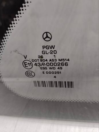 Форточка задняя правая Mercedes W251 А2516703450 А2516703450