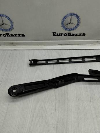 Поводки стеклоочистителя Mercedes W203 A2038202944