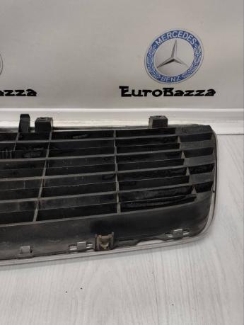 Решетка радиатора Mercedes W208 A2088800085