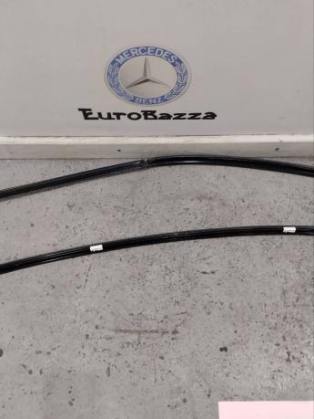 Молдинг крыши Mercedes W203 A2036906962