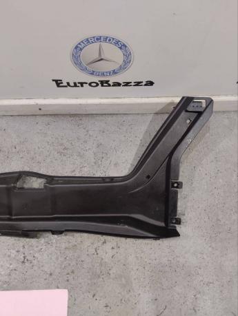 Накладка погрузочного контура Mercedes W203 A2036900525