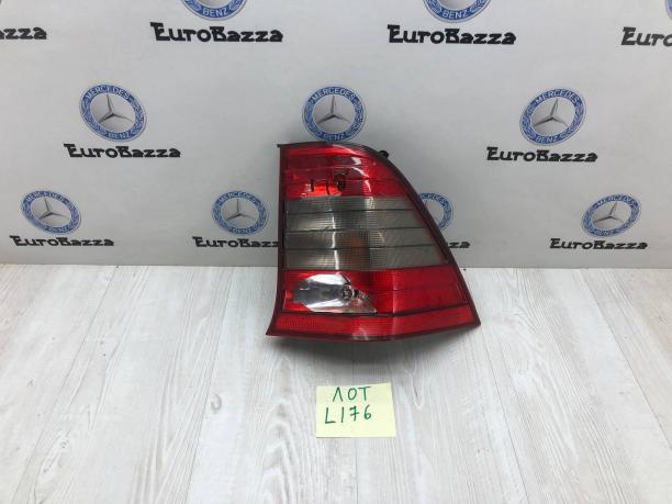 Фонарь задний правый Mercedes W202 Wagon A2028204064