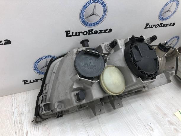 Фара с повторителем Mercedes W202 A2028261180