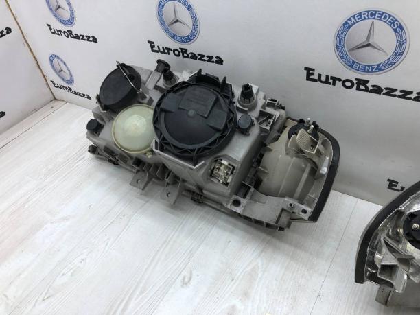 Фара с повторителем Mercedes W202 A2028261180