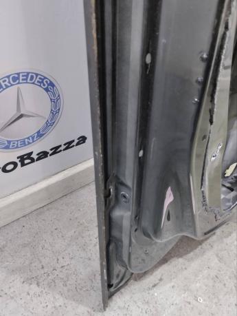 Дверь передняя правая Mercedes W203 A2037200205