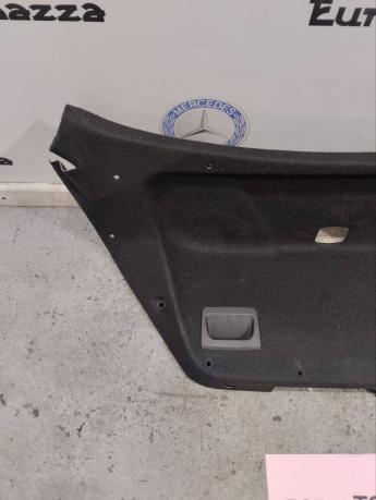 Накладка крышки багажника Mercedes W203 A2036942325