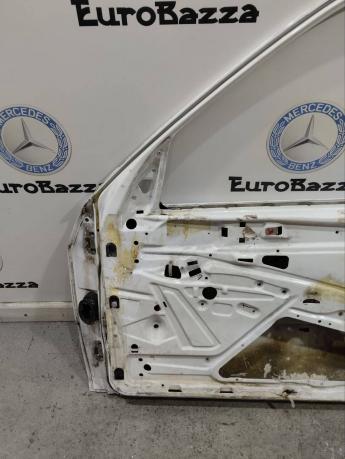 Дверь передняя правая Mercedes W201 A2017202405