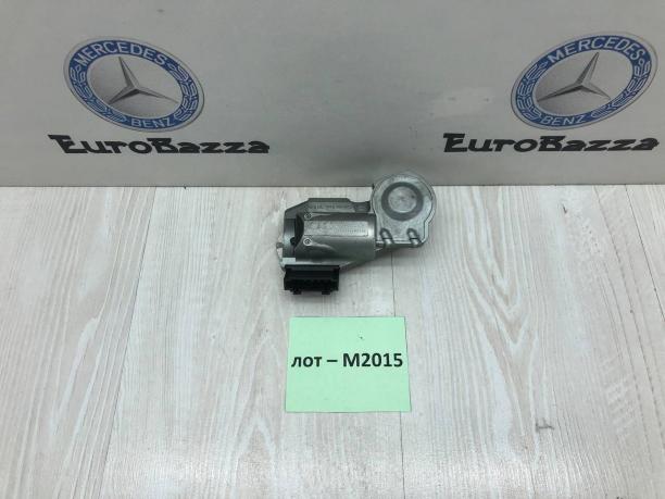 Блокиратор руля Mercedes W203 A0375456132