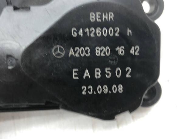 Сервопривод печки Mercedes W203 А2038201642 А2038201642