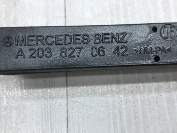 Антенна задняя правая Mercedes W203 Coupe A2038270642