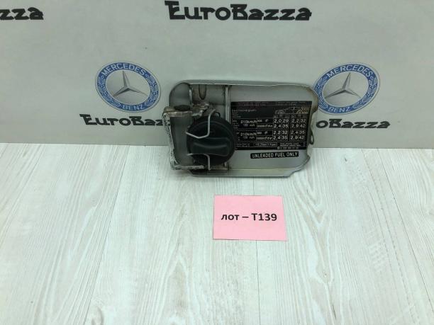 Лючок бензобака Mercedes W220 A2205840139