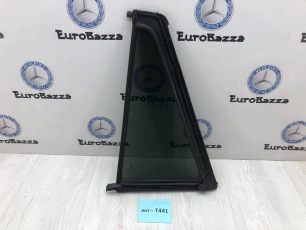 Форточка двери задняя правая Mercedes W251 A2517300255