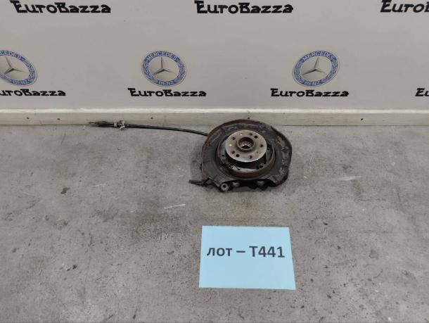 Кулак задний правый Mercedes W251 А1643500808 А1643500808