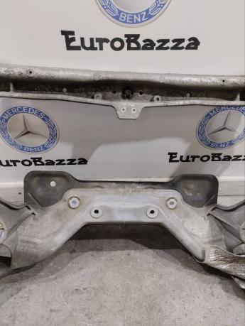 Передний подрамник Mercedes W203 A2036280557