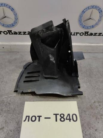 Передняя часть переднего подкрылка Mercedes W202 A2028890736