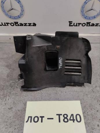 Передняя часть переднего подкрылка Mercedes W202 A2028890736