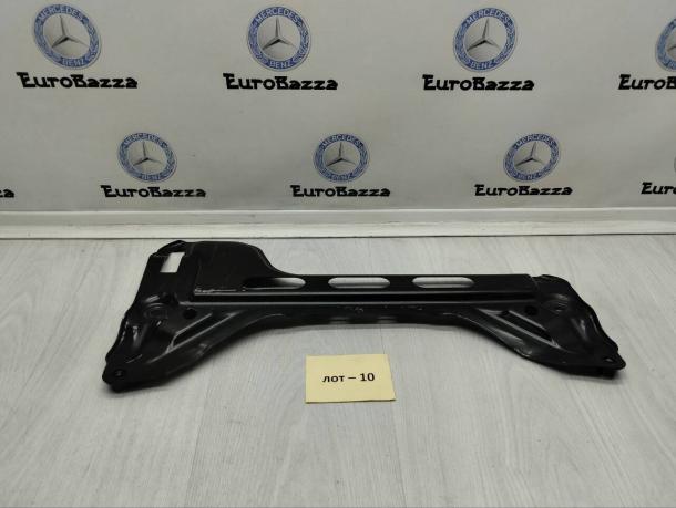 Крепежная пластина рулевой рейки Mercedes W221 A2216200311