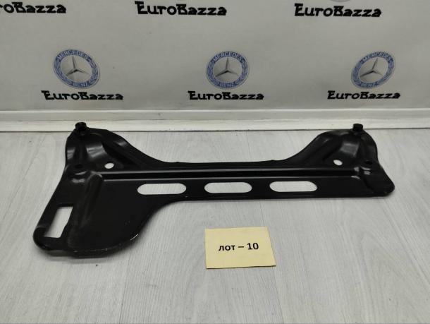 Крепежная пластина рулевой рейки Mercedes W221 A2216200311