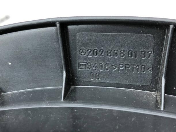 Крепление запасного колеса Mercedes W202 A2028980107