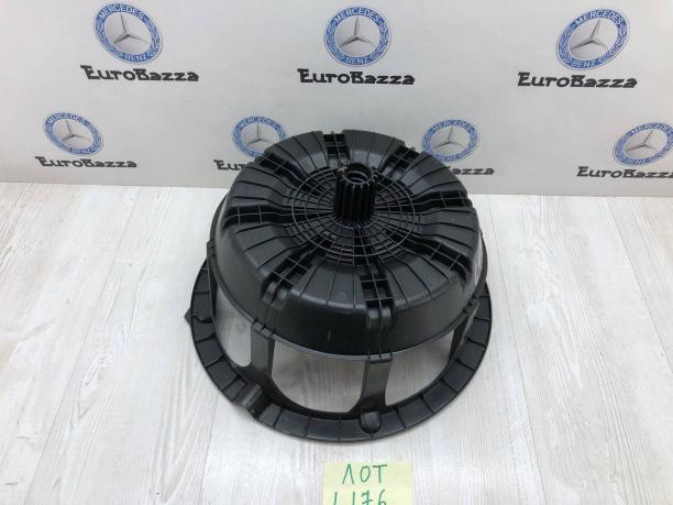 Крепление запасного колеса Mercedes W202 A2028980107