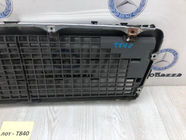 Решетка радиатора Mercedes W202 A2028800083