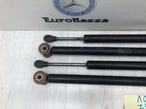 Ограничители дверные Mercedes W221 A2217200016