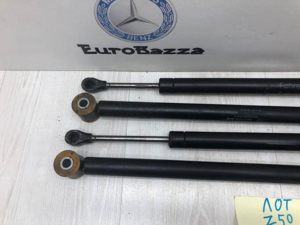 Ограничители дверные Mercedes W221 A2217200016