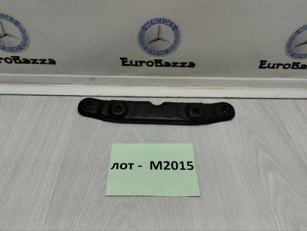 Прижимная пластина рулевой рейки Mercedes W203 A2036280111