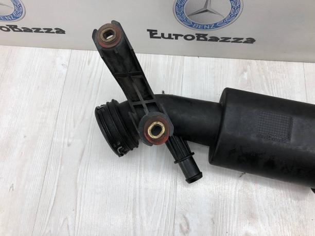 Патрубок интеркулера Mercedes М271 A2710902137