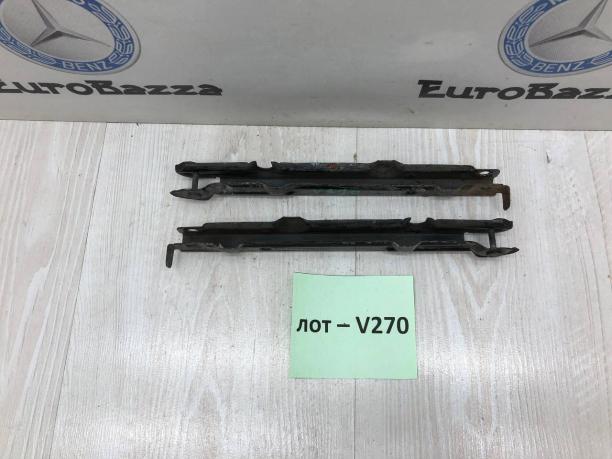 Кронштейн переднего бампера Mercedes R230 A2308800514