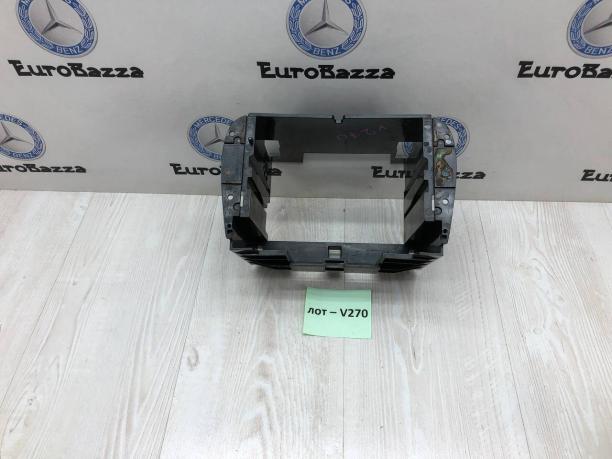 Крепление магнитолы Mercedes R230 A2306890016