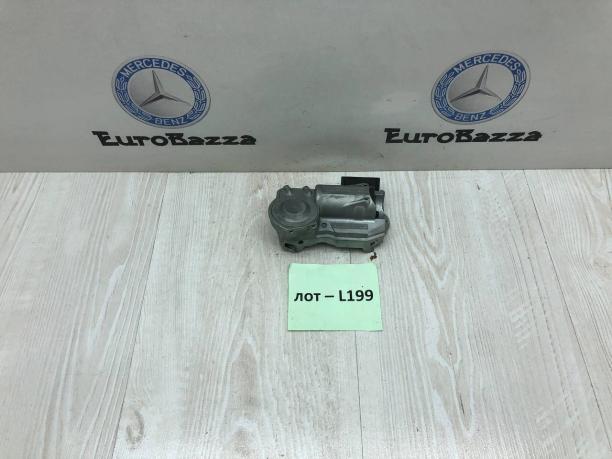 Блокиратор рулевой колонки Mercedes W203 A2034621130