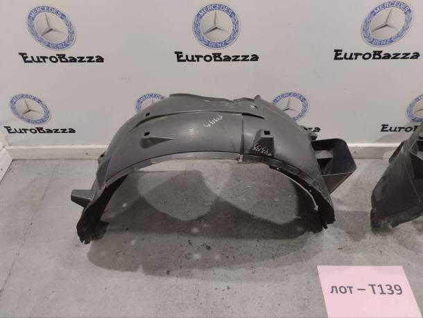 Подкрылок передний Mercedes W220 A2206980730