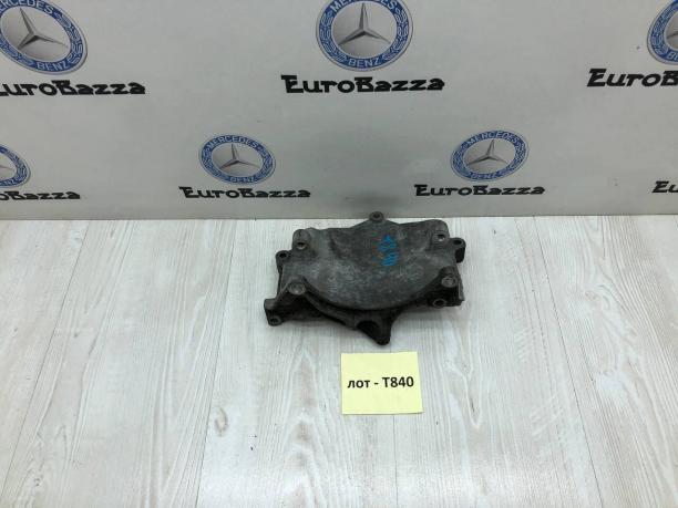 Кронштейн генератора Mercedes М111 A1111550135