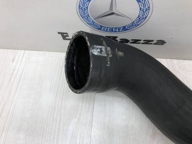 Патрубок интеркулера правый Mercedes W211 A2115284282