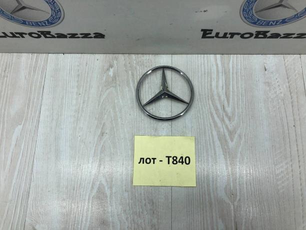 Знак в крышку багажника Mercedes W202 A2027580058