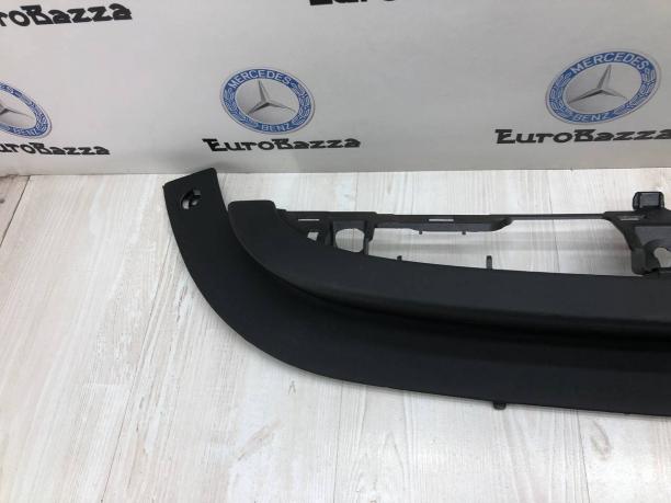 Обшивка полки багажника Mercedes R230 A2306900249