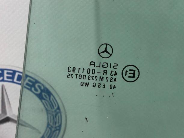 Стекло двери левое Mercedes R170 A1707200718