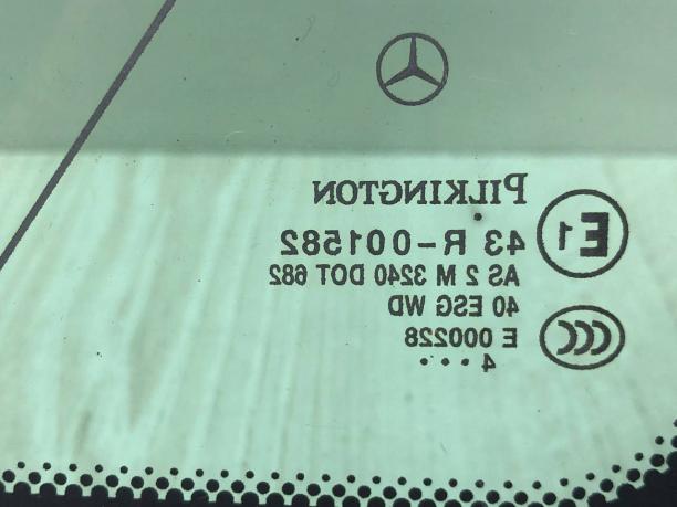 Форточка задняя левая Mercedes W203 Wagon A2036703612