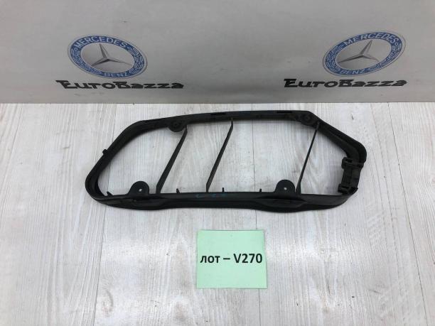 Резиновый уплотнитель решетки капота Mercedes R230 A2308300221