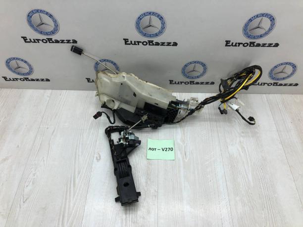 Замок правой двери KeyLess Go Mercedes R230 А2307200635 А2307200635