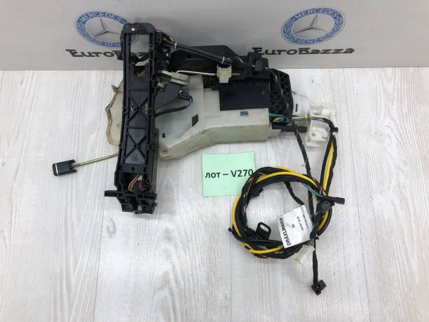 Замок левой двери KeyLess Go Mercedes R230 А2307200735 А2307200735