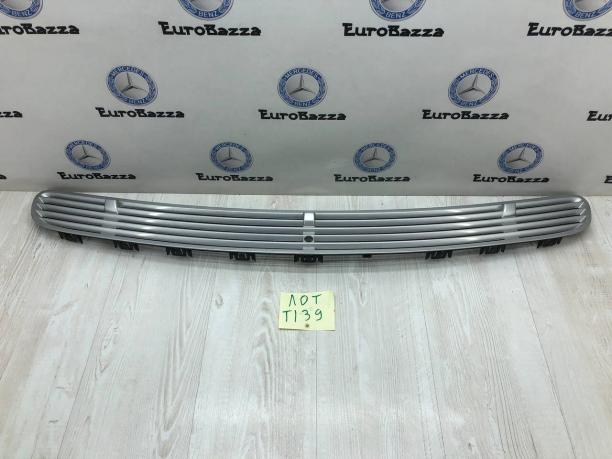 Решетка капота Mercedes W220 A2208800205