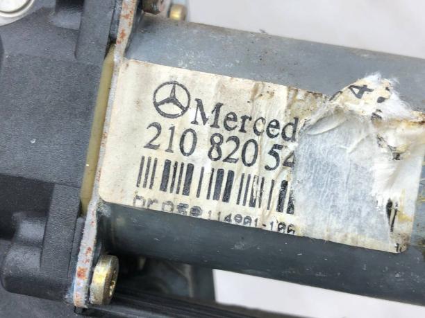 Стеклоподьемник задний правый Mercedes W202 A2027300846