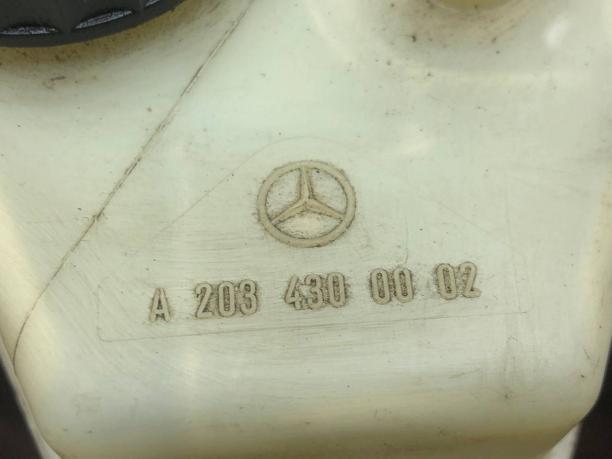 Главный тормозной цилиндр Mercedes R171 A1714300130