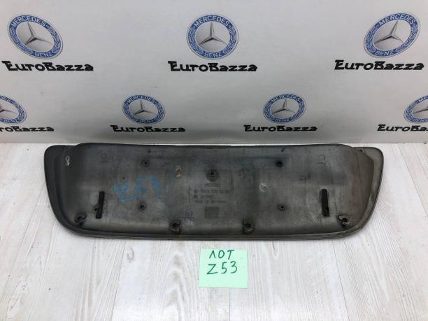 Накладка крышки багажника Mercedes W203 A2037500081